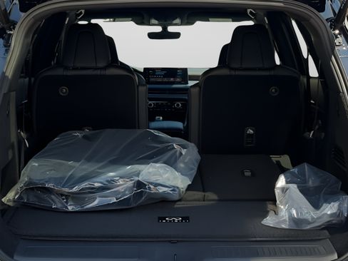Certified 2026 INFINITI QX60 Sport w/ Dark Cargo Package AWD/4WD image 5