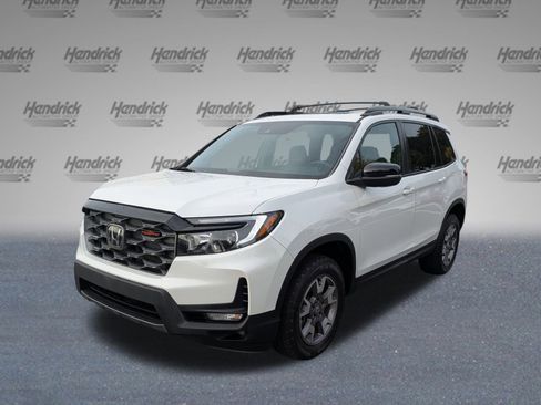 Certified 2022 Honda Passport TrailSport image 9