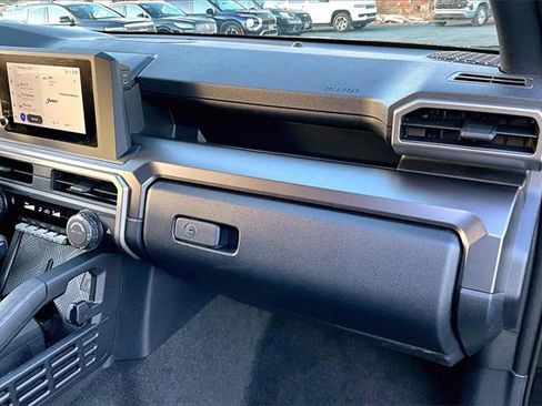 Used 2025 Toyota 4Runner SR5 image 23