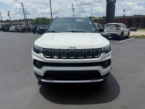Used 2024 Jeep Compass Limited AWD/4WD image 10