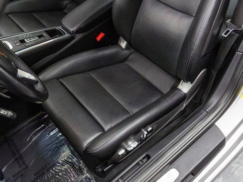 Used 2018 Porsche 911 Carrera S w/ Sport Package image 42