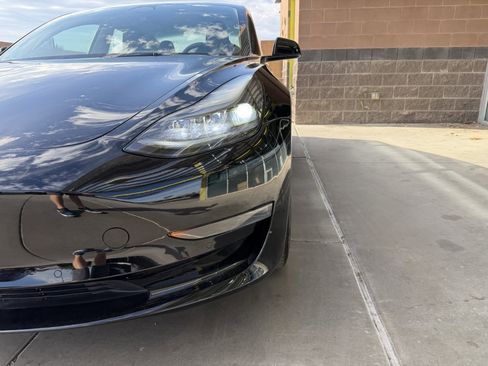 Used 2022 Tesla Model 3 image 11