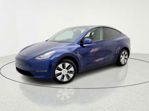 Used 2023 Tesla Model Y Long Range image 1