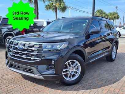 Used 2025 Ford Explorer Active w/ Active Comfort Package