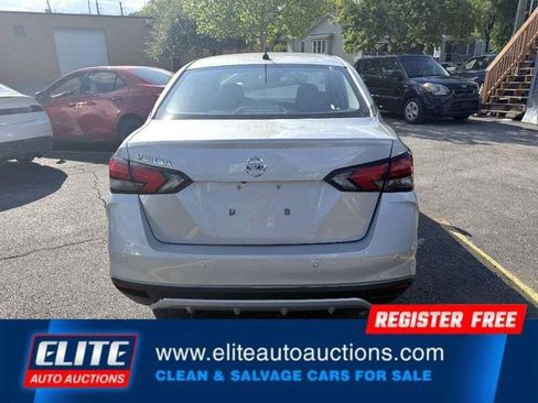 Used 2021 Nissan Versa S FWD image 22