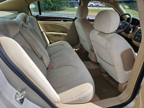 Used 2008 Buick Lucerne CX FWD image 19