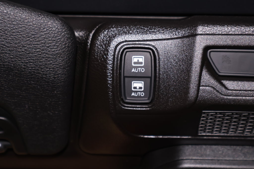 Used 2025 Jeep Wrangler Unlimited Sport AWD/4WD image 34