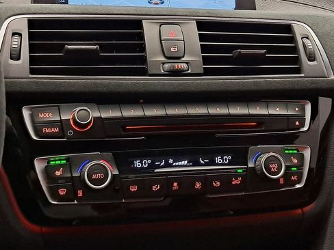 Used 2018 BMW M4 Coupe image 34