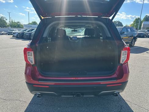 Certified 2023 Ford Explorer XLT w/ Equipment Group 202A image 20