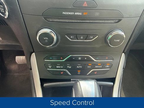Used 2016 Ford Edge SEL w/ Equipment Group 201A FWD image 19