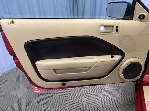 Used 2007 Ford Mustang GT image 11