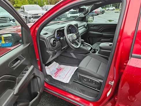 Used 2026 Chevrolet Colorado W/T w/ WT Custom Package AWD/4WD image 6