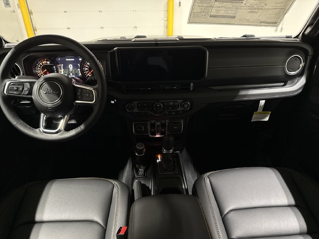 New 2026 Jeep Wrangler Unlimited Sahara AWD/4WD image 10