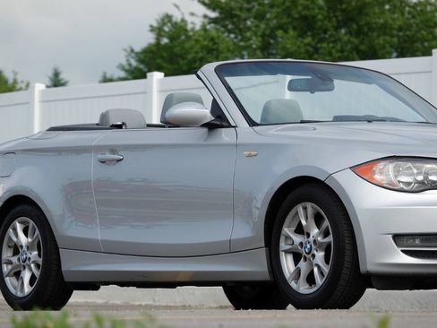 Used 2009 BMW 128i Convertible RWD image 54