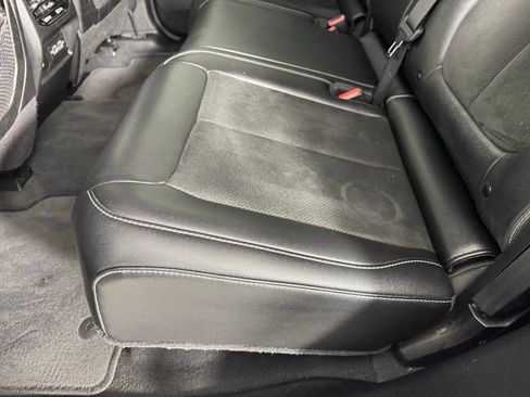 Used 2023 Jeep Grand Cherokee Altitude RWD image 39