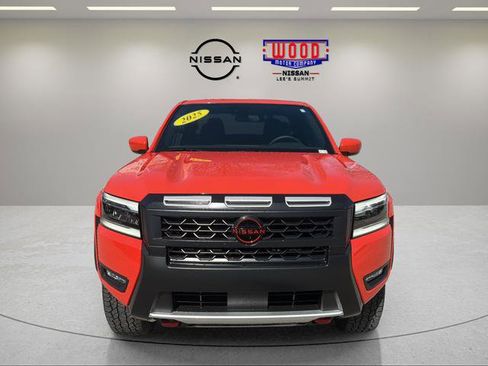 Used 2025 Nissan Frontier PRO-4X AWD/4WD image 6