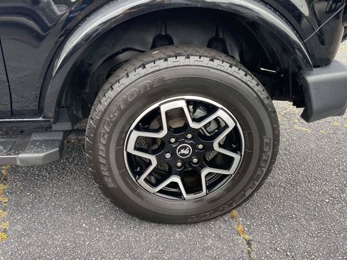Used 2023 Ford Bronco Outer Banks AWD/4WD image 10