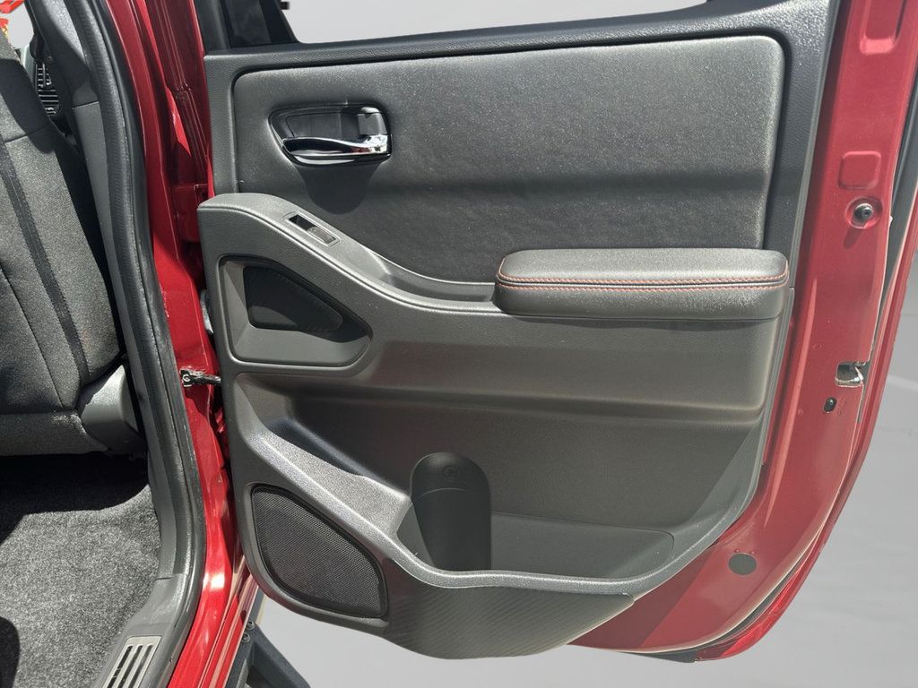 Used 2023 Nissan Frontier PRO-4X w/ Pro Convenience Package AWD/4WD image 34