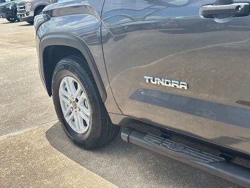 Used 2022 Toyota Tundra SR5 w/ Convenience Package RWD image 13