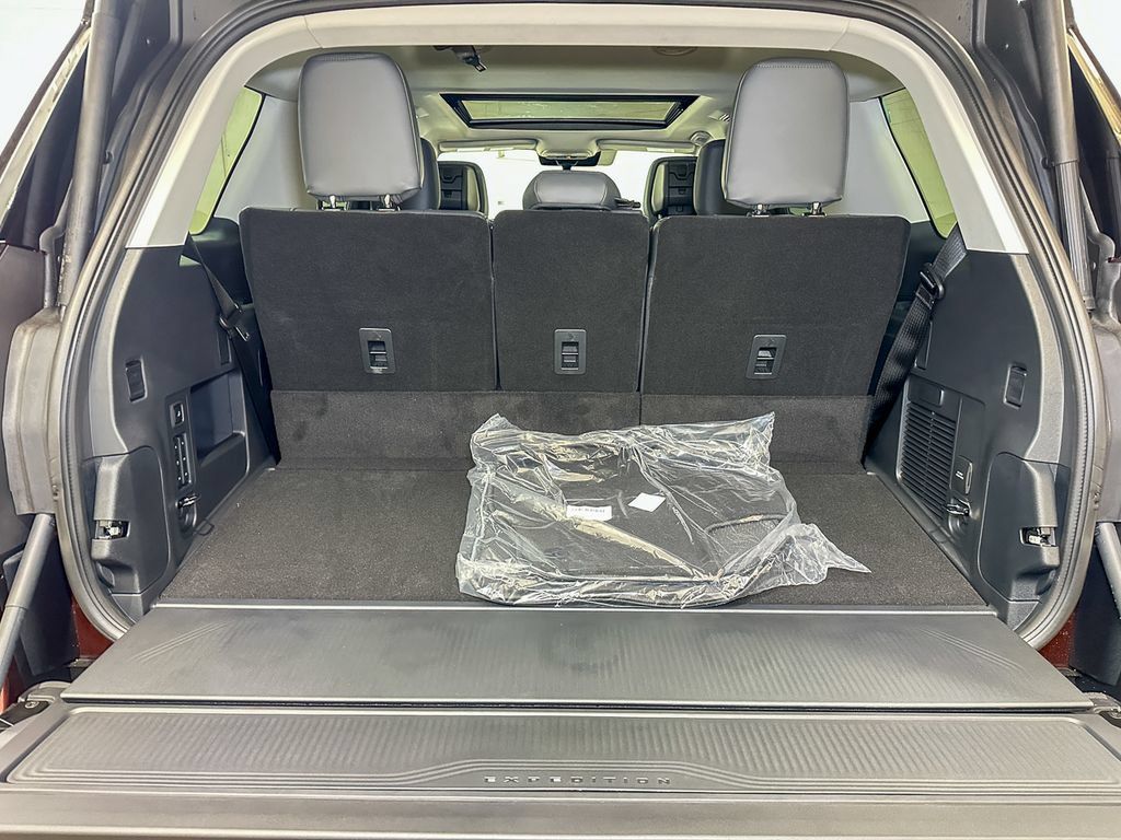 New 2027 Ford Expedition Active AWD/4WD image 16