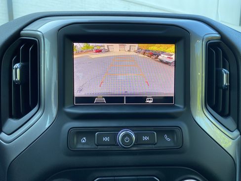 Used 2024 Chevrolet Silverado 1500 Custom image 25