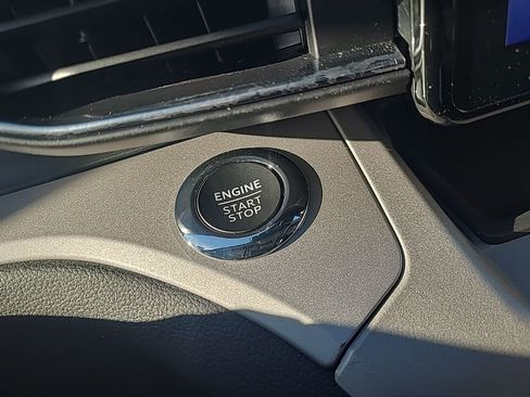 Used 2023 Ford Explorer XLT w/ Equipment Group 202A image 25