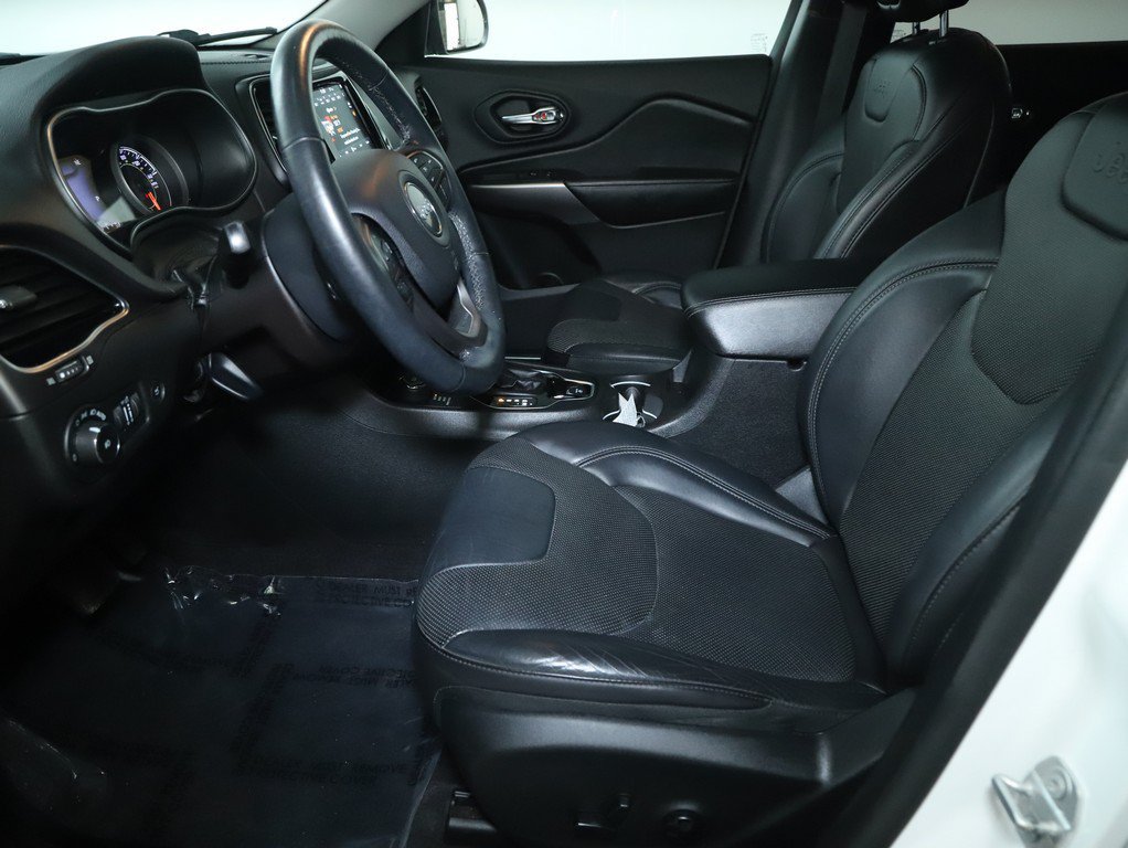 Used 2019 Jeep Cherokee Limited AWD/4WD image 19