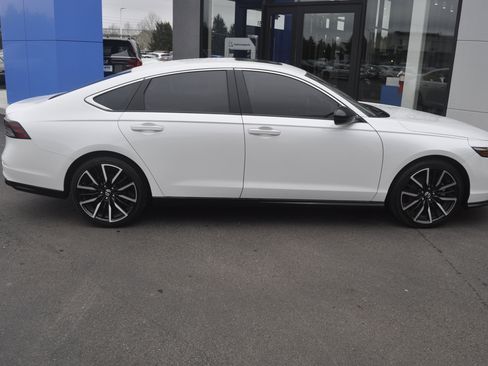 Certified 2024 Honda Accord Touring image 8