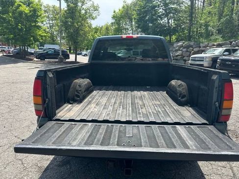 Used 2005 GMC Sierra 1500 SLT w/ Light Duty Power Package AWD/4WD image 23
