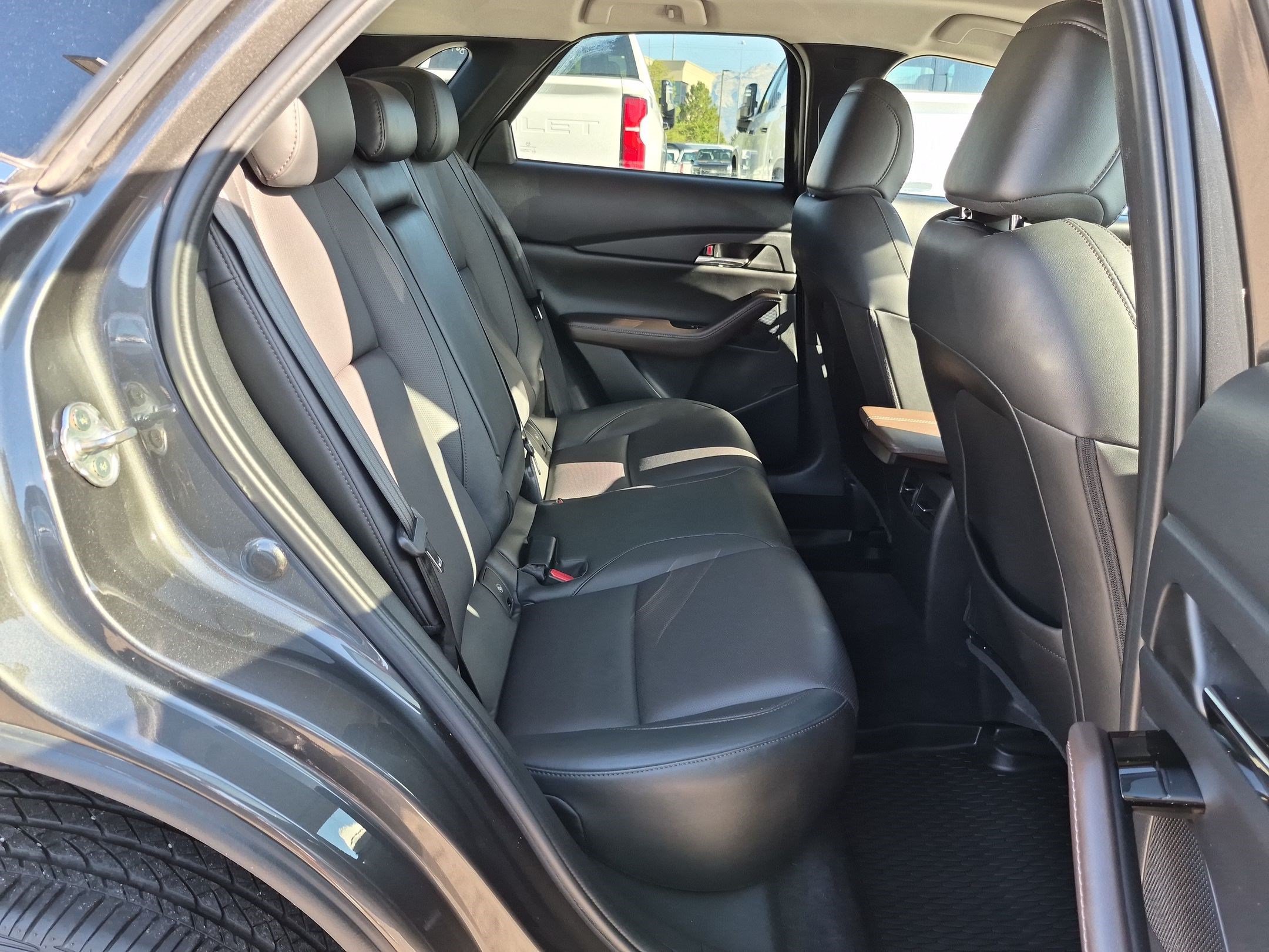 Used 2022 MAZDA CX-30 AWD 2.5 S w/ Premium Package image 30