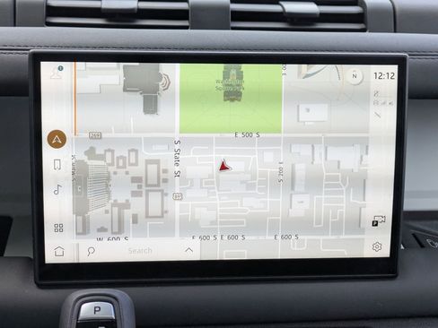 Used 2025 Land Rover Defender 110 S image 23