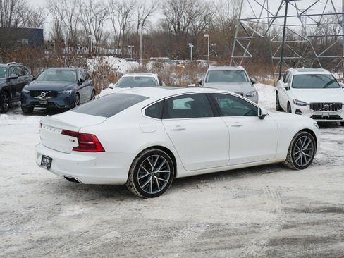 Used 2018 Volvo S90 T6 Momentum w/ Convenience Package image 7