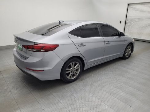 Used 2017 Hyundai Elantra SE FWD image 10
