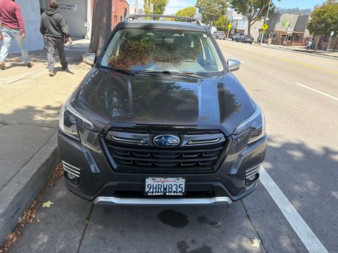 Used 2023 Subaru Forester Touring w/ Popular Package #2 AWD/4WD image 5