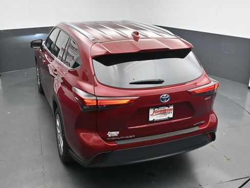 Used 2021 Toyota Highlander Limited AWD/4WD image 32