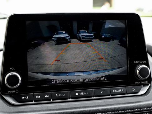 Used 2023 Nissan Rogue SV FWD image 22