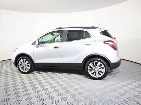 Used 2020 Buick Encore Preferred w/ Safety Package AWD/4WD image 3
