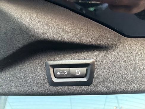 Used 2025 BMW X7 xDrive40i image 10