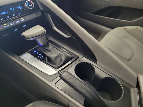 Used 2023 Hyundai Elantra SEL FWD image 26