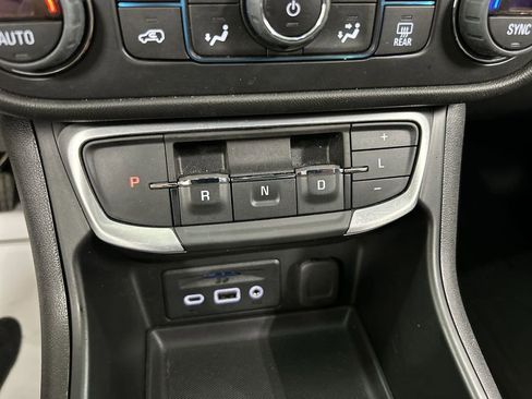 Certified 2023 GMC Terrain SLT w/ Elevation Edition image 17