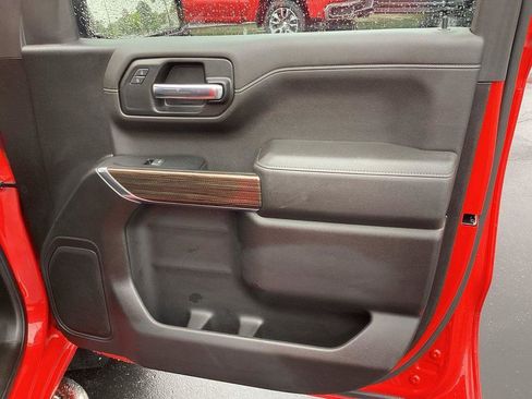 Used 2022 Chevrolet Silverado 1500 RST w/ Z71 Off-Road Package AWD/4WD image 22