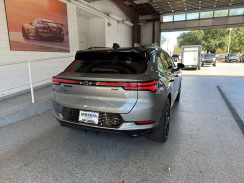 New 2026 Chevrolet Equinox EV RS image 3