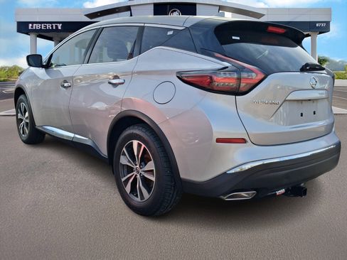 Used 2019 Nissan Murano S image 3