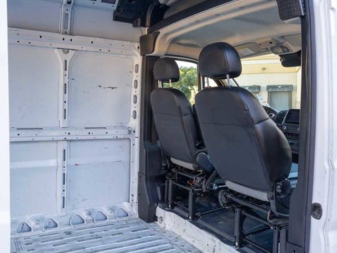 Used 2023 RAM ProMaster 2500 image 13