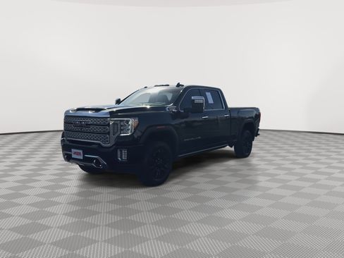 Certified 2022 GMC Sierra 3500 Denali w/ Denali Black Diamond Edition AWD/4WD image 6