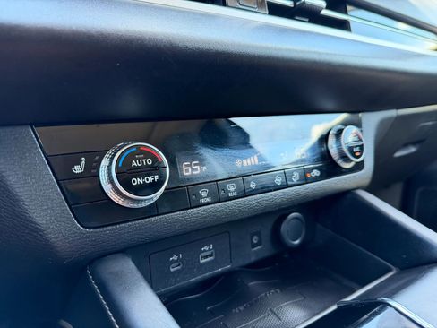 Used 2022 Mitsubishi Outlander SE FWD image 14