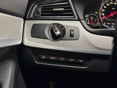 Used 2013 BMW M5 w/ Executive Pkg RWD image 18