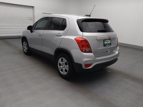 Used 2019 Chevrolet Trax LS FWD image 3