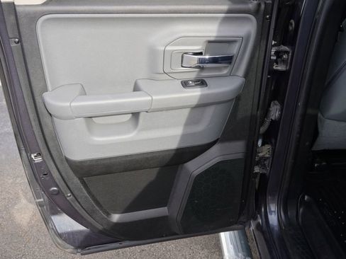 Used 2018 RAM 1500 Big Horn image 30