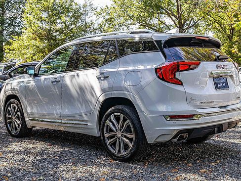 Used 2020 GMC Terrain Denali image 4